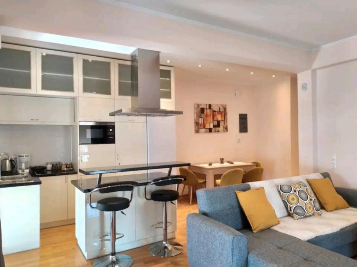 Stylish -Modern Apartment Heart Of Marousi Атина Екстериор снимка